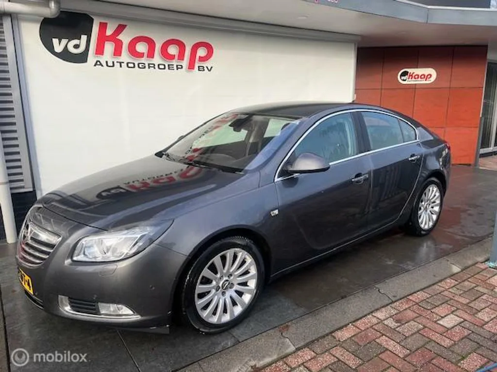 Opel Insignia (2009) — foto 1
