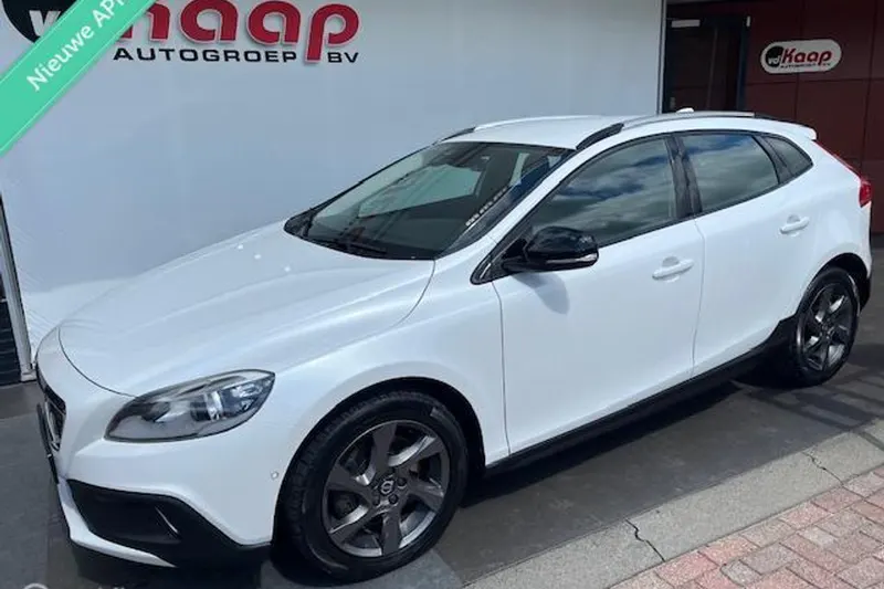 Volvo V40 Cross Country (2016)