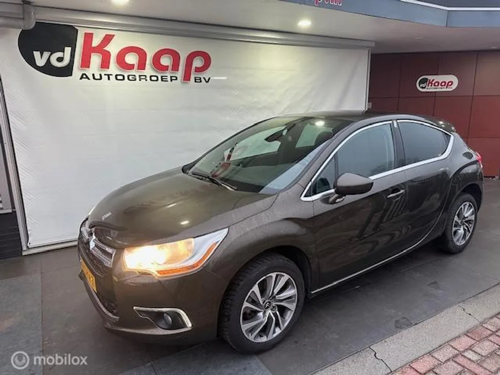 Citroën DS4 (2011) — foto 1