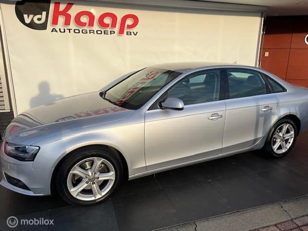 Audi A4 (2013) — foto 1