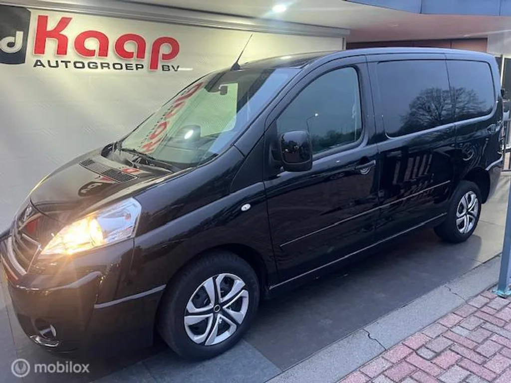 Peugeot Expert (2014) — foto 1