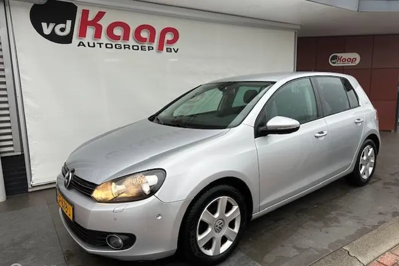 Volkswagen Golf (2010)