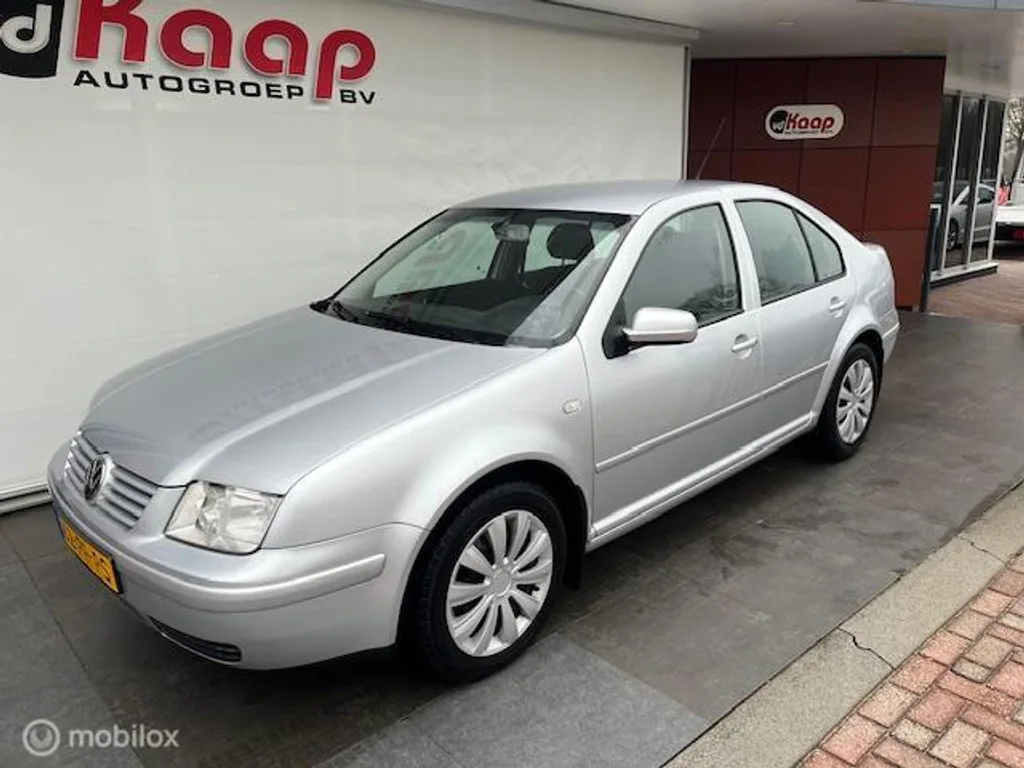 Volkswagen Bora (2004) — foto 1