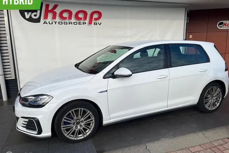 Volkswagen Golf (2019)