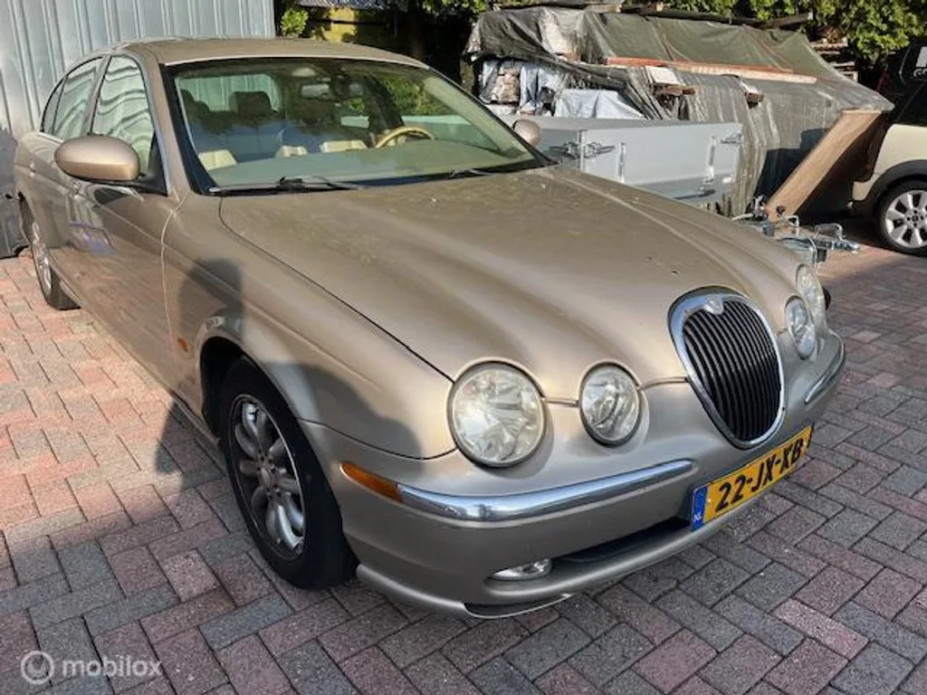 Jaguar S-Type (2002) — foto 1