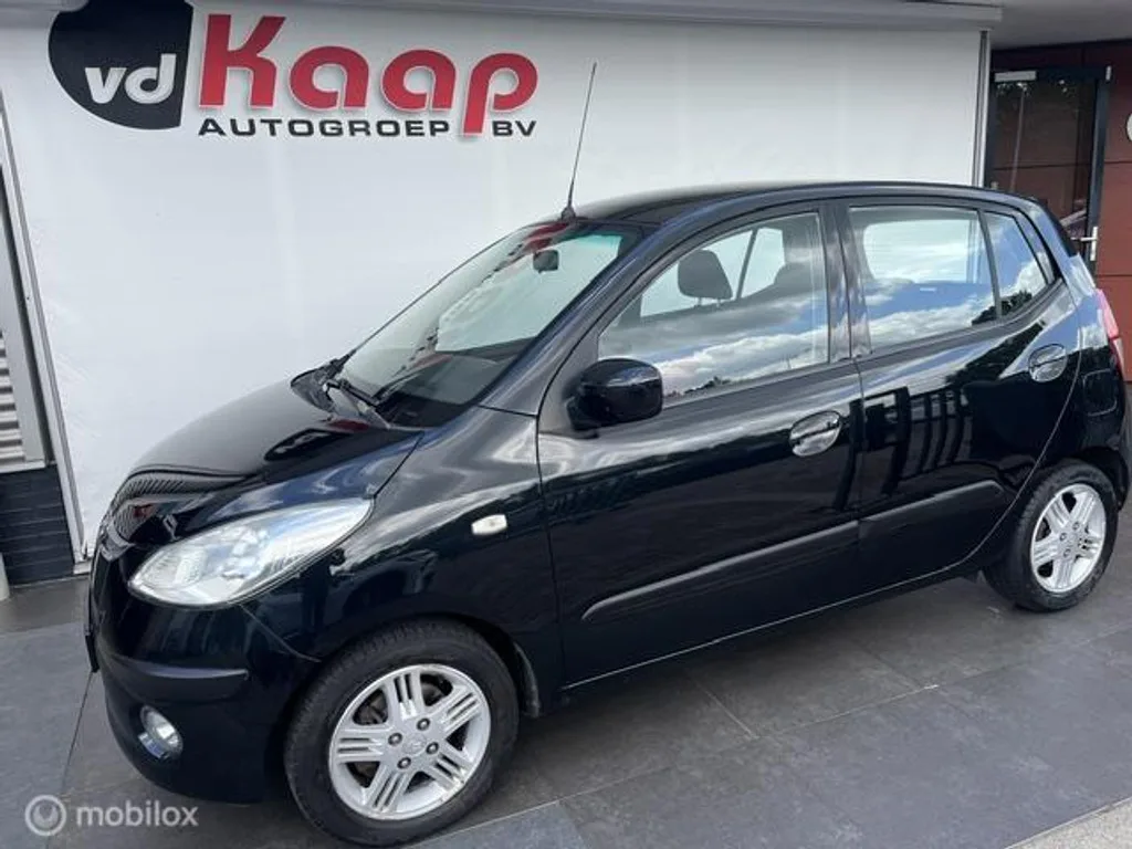 Hyundai i10 (2009) — foto 1