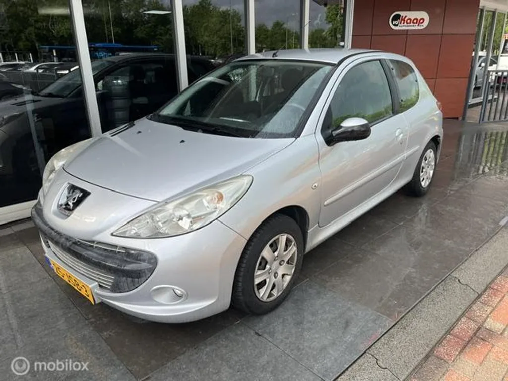 Peugeot 207 (2009) — foto 1