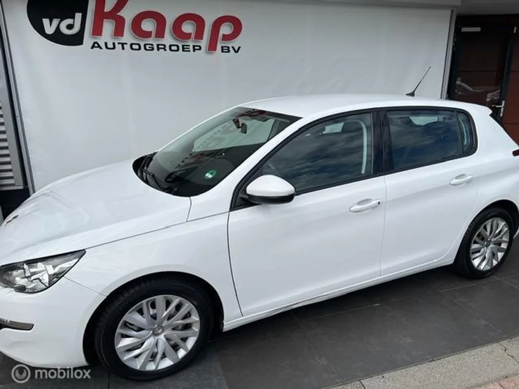 Peugeot 308 (2015) — foto 1