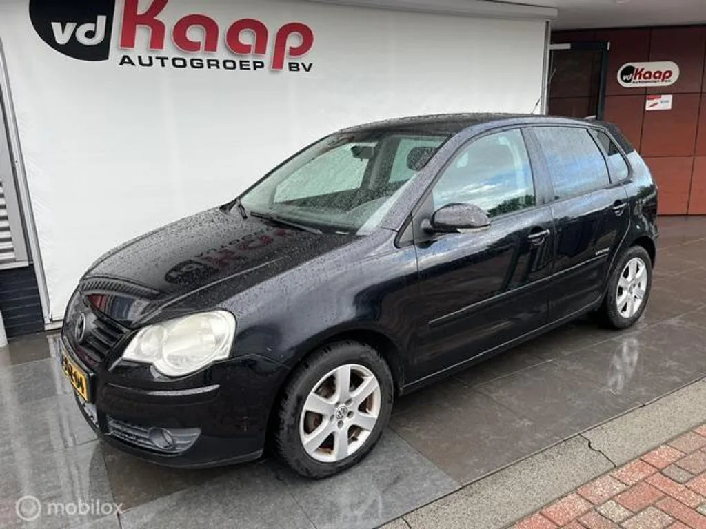 Volkswagen Polo (2008) — foto 1