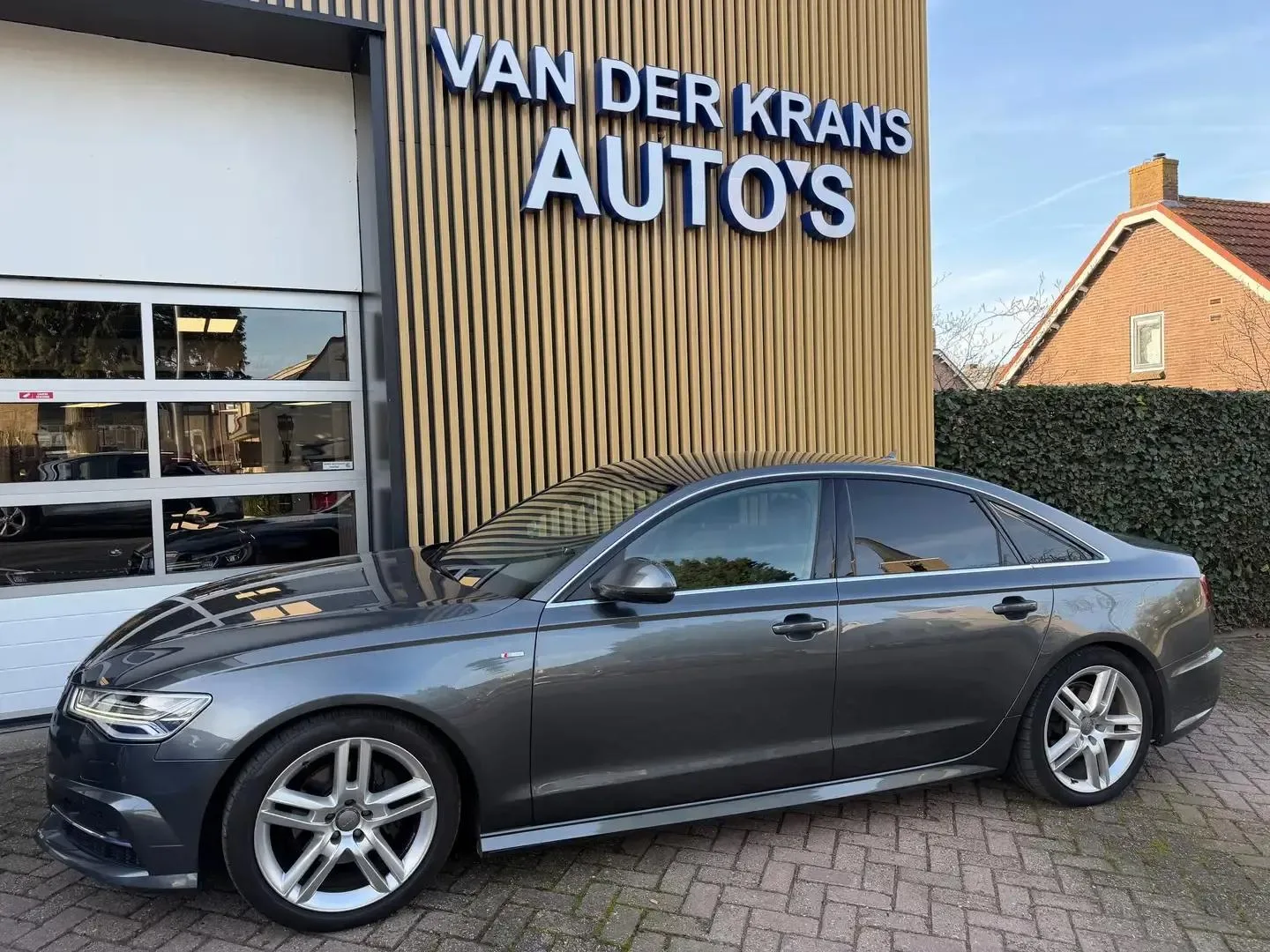 Audi A6 (2018) — foto 1