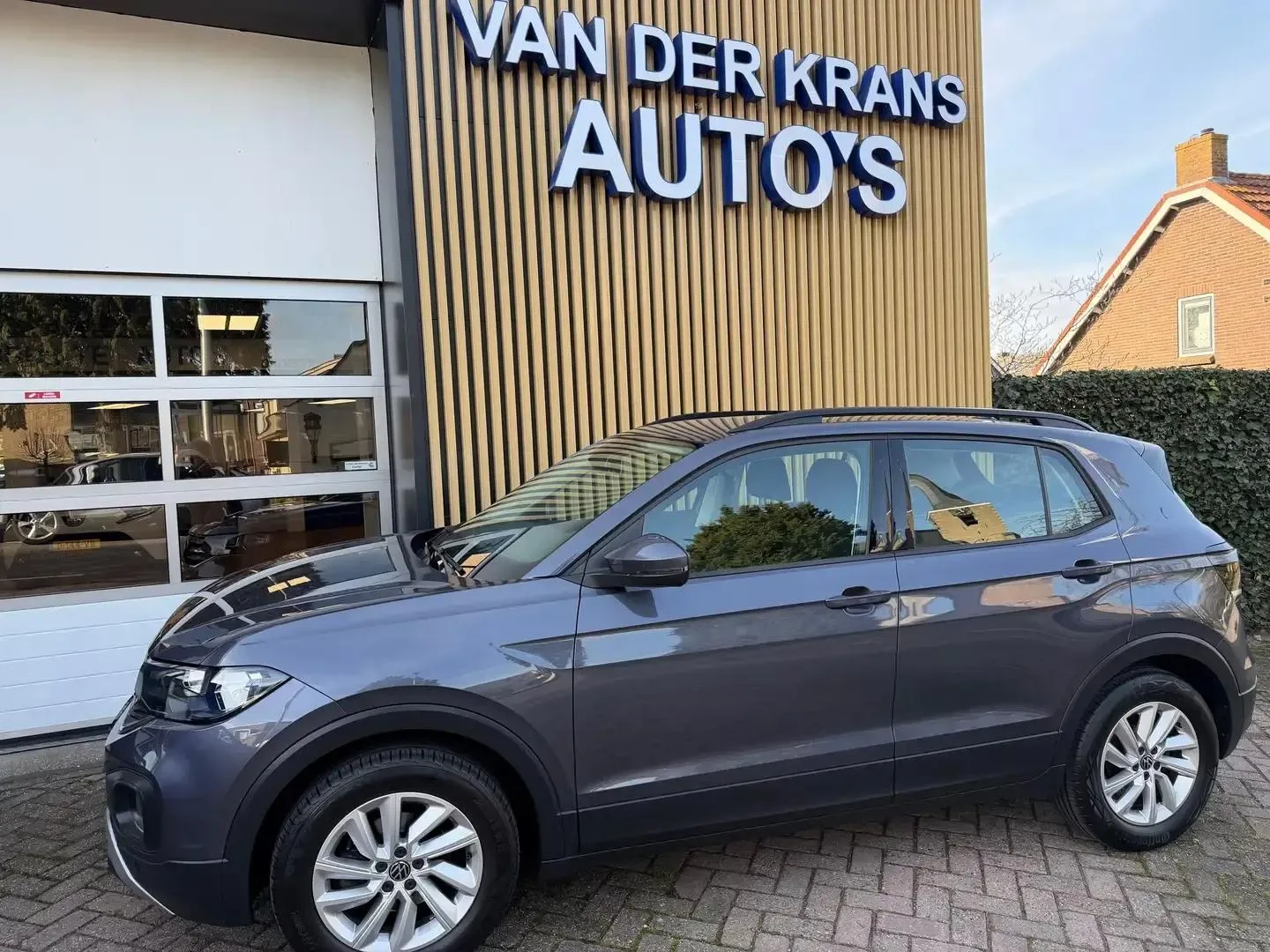 Volkswagen T-Cross (2022) — foto 1