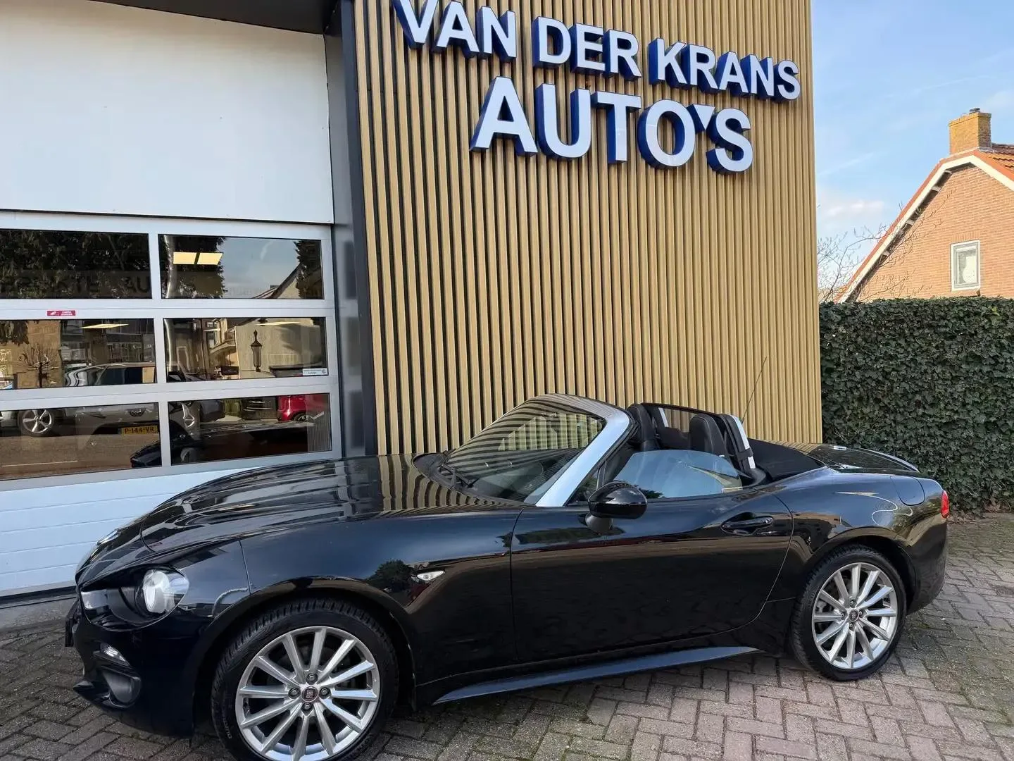 Fiat 124 Spider (2018) — foto 1