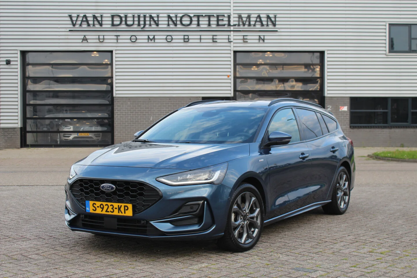 Ford Focus (2023) — foto 1