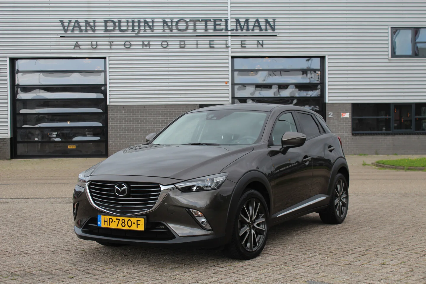 Mazda CX-3 (2015) — foto 1