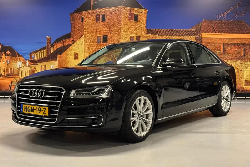 Audi A8 (2017)