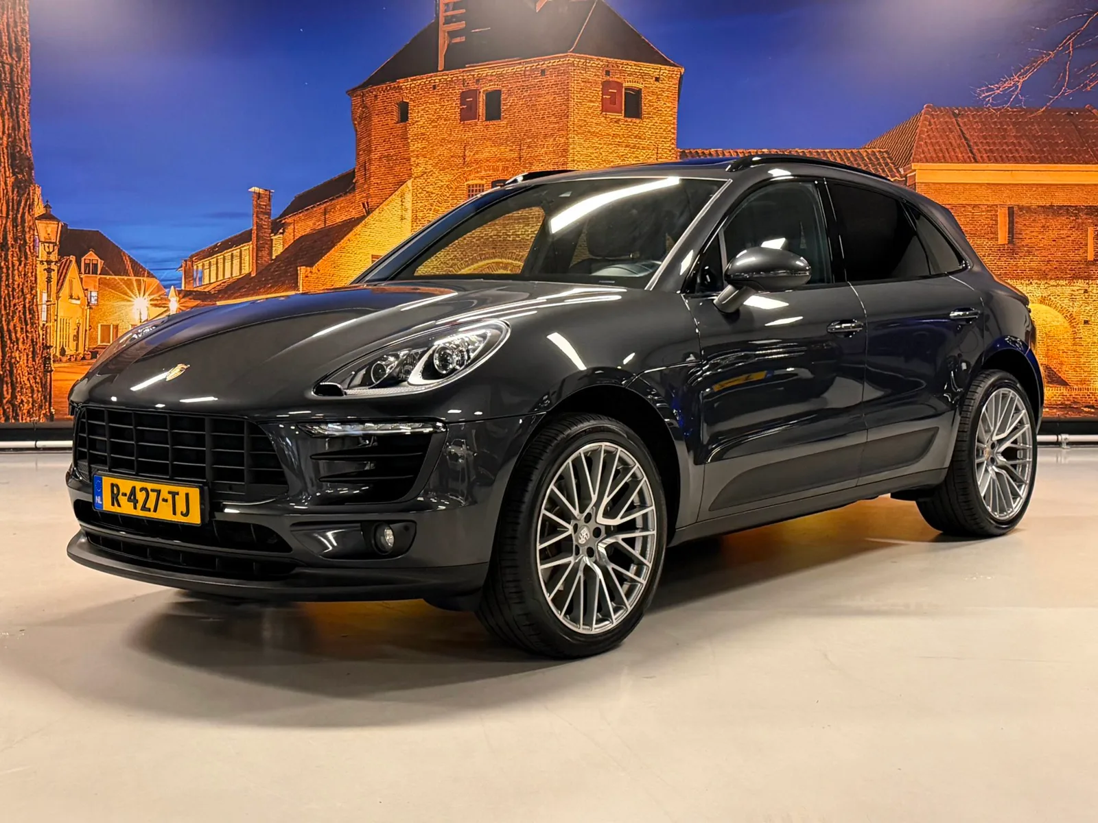 Porsche Macan (2018) — foto 1