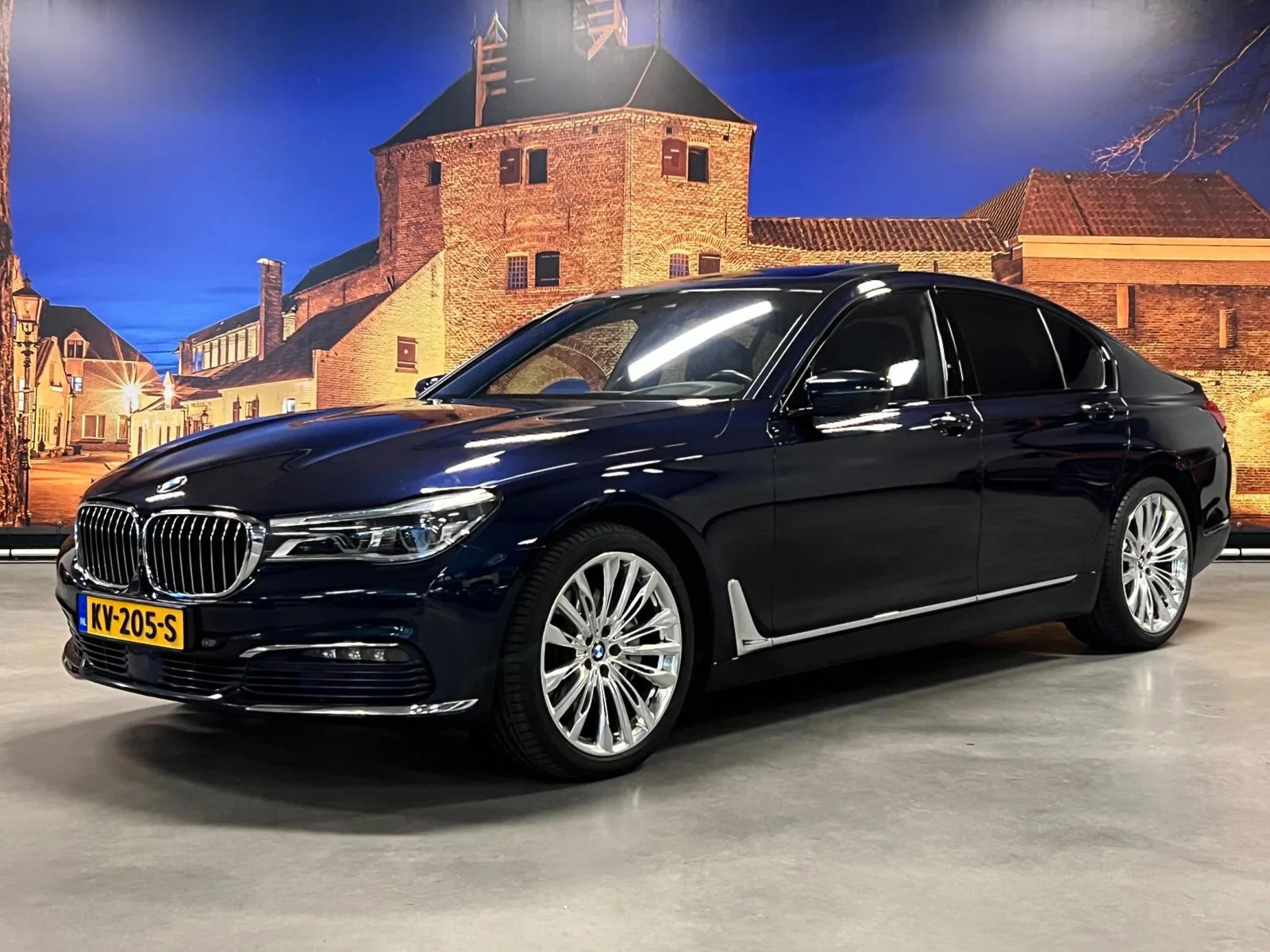 BMW 7-Serie (2016) — foto 1