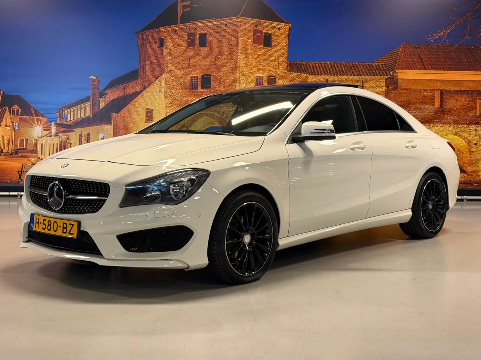 Mercedes-Benz CLA-Klasse (2015) — foto 1
