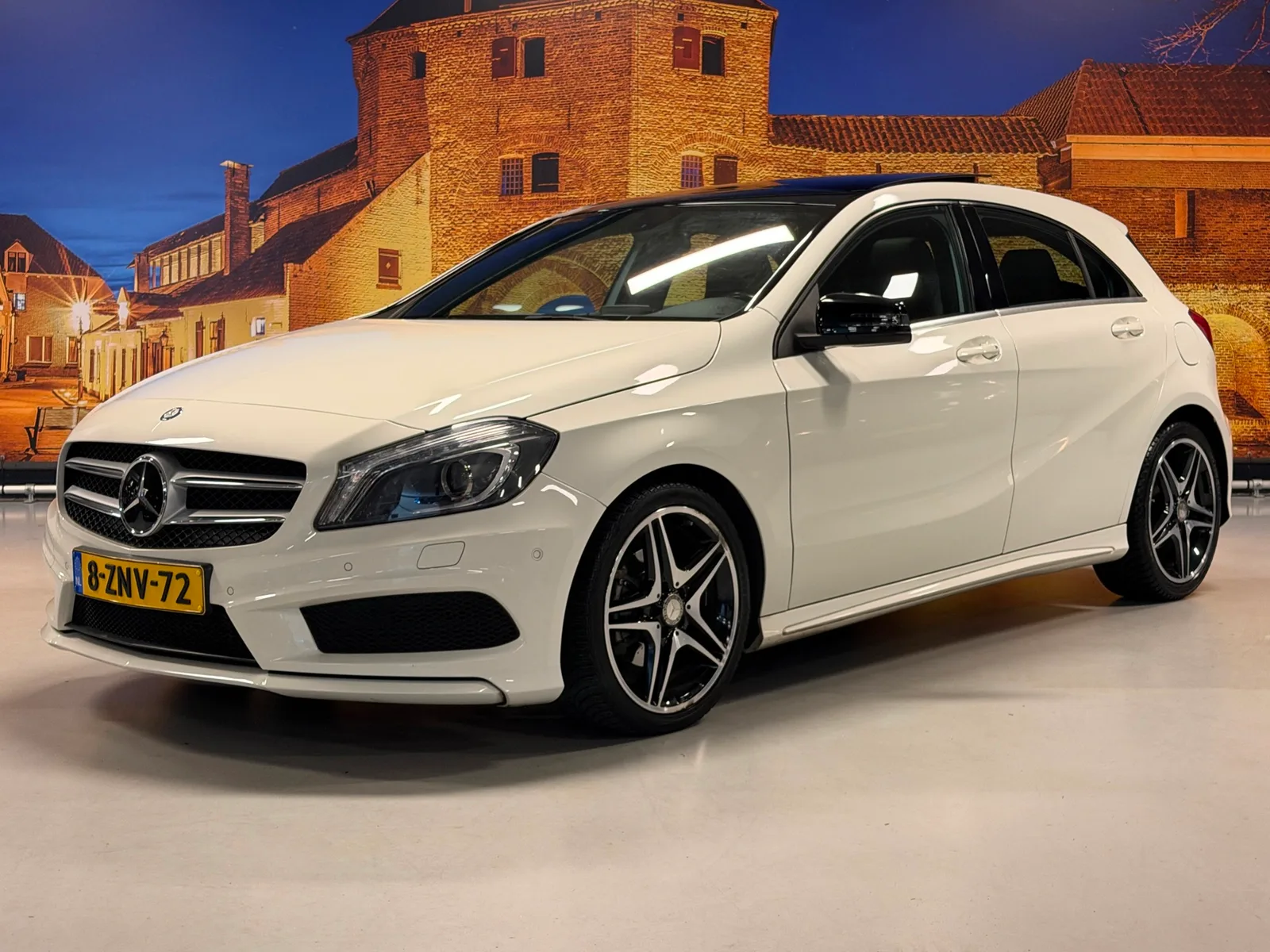 Mercedes-Benz A-Klasse (2015) — foto 1