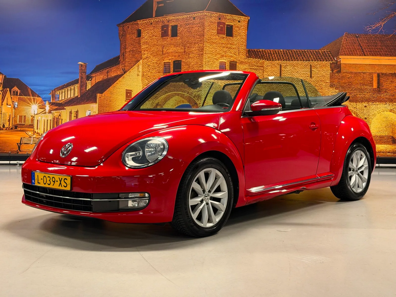 Volkswagen Beetle (2015) — foto 1