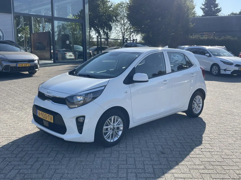 Kia Picanto (2022) — foto 1
