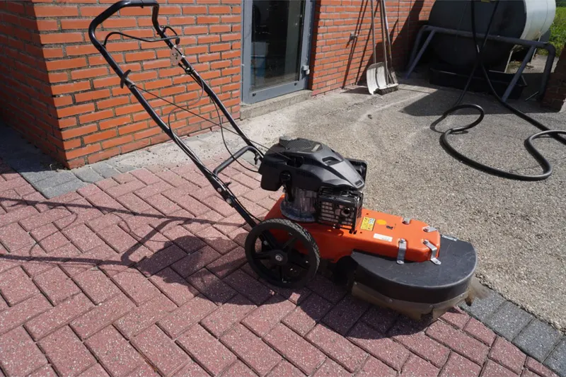 ARIENS Onkruidborstel (2026)