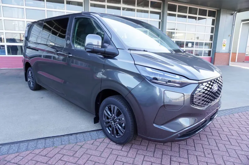Ford E-Transit Custom (2026)
