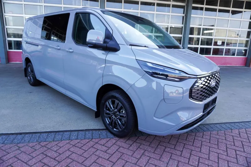 Ford E-Transit Custom (2026)