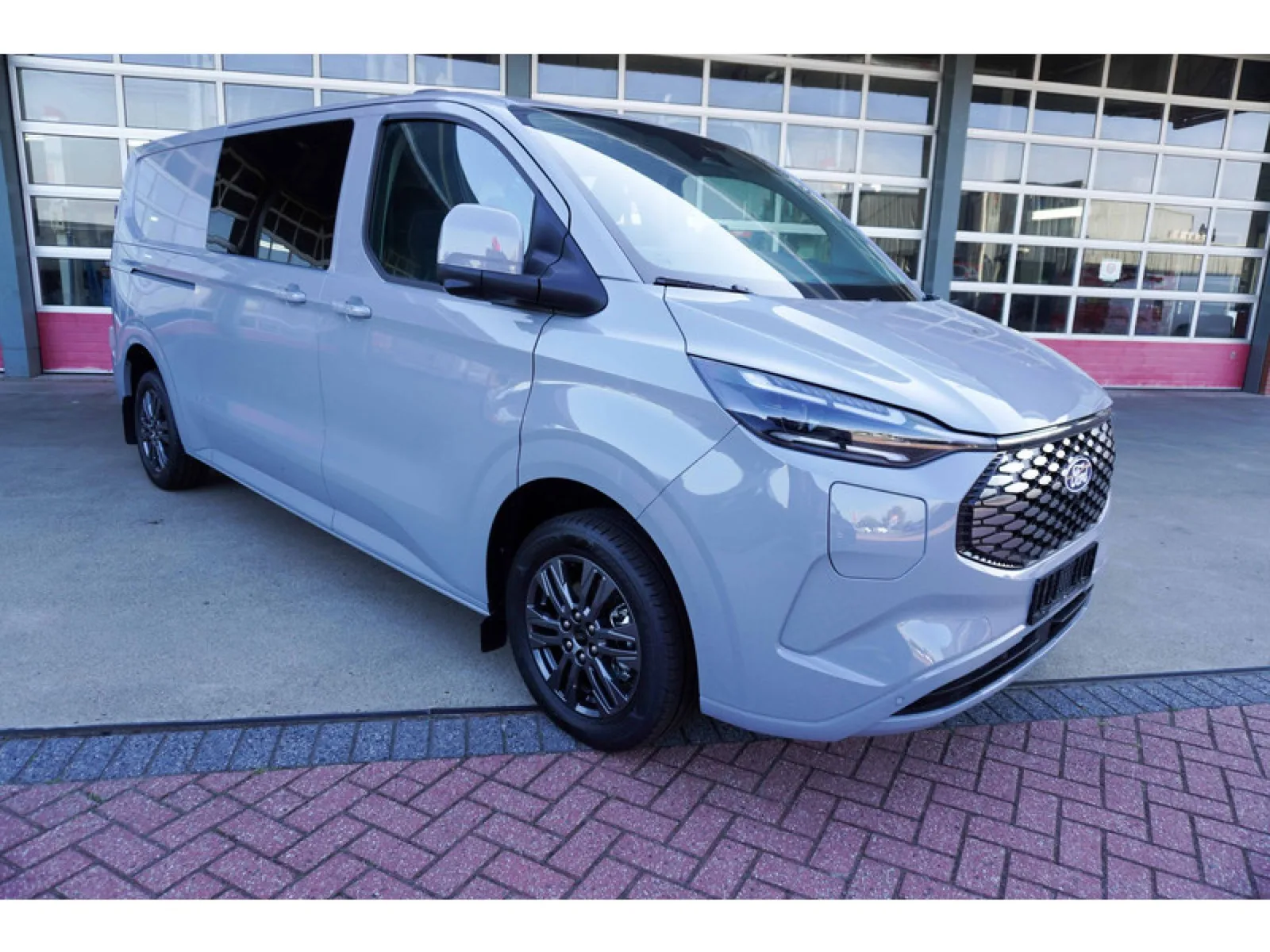 Ford E-Transit Custom (2026) — foto 1
