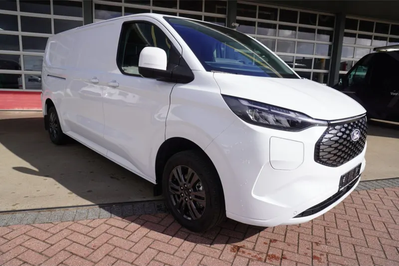 Ford E-Transit Custom (2026)