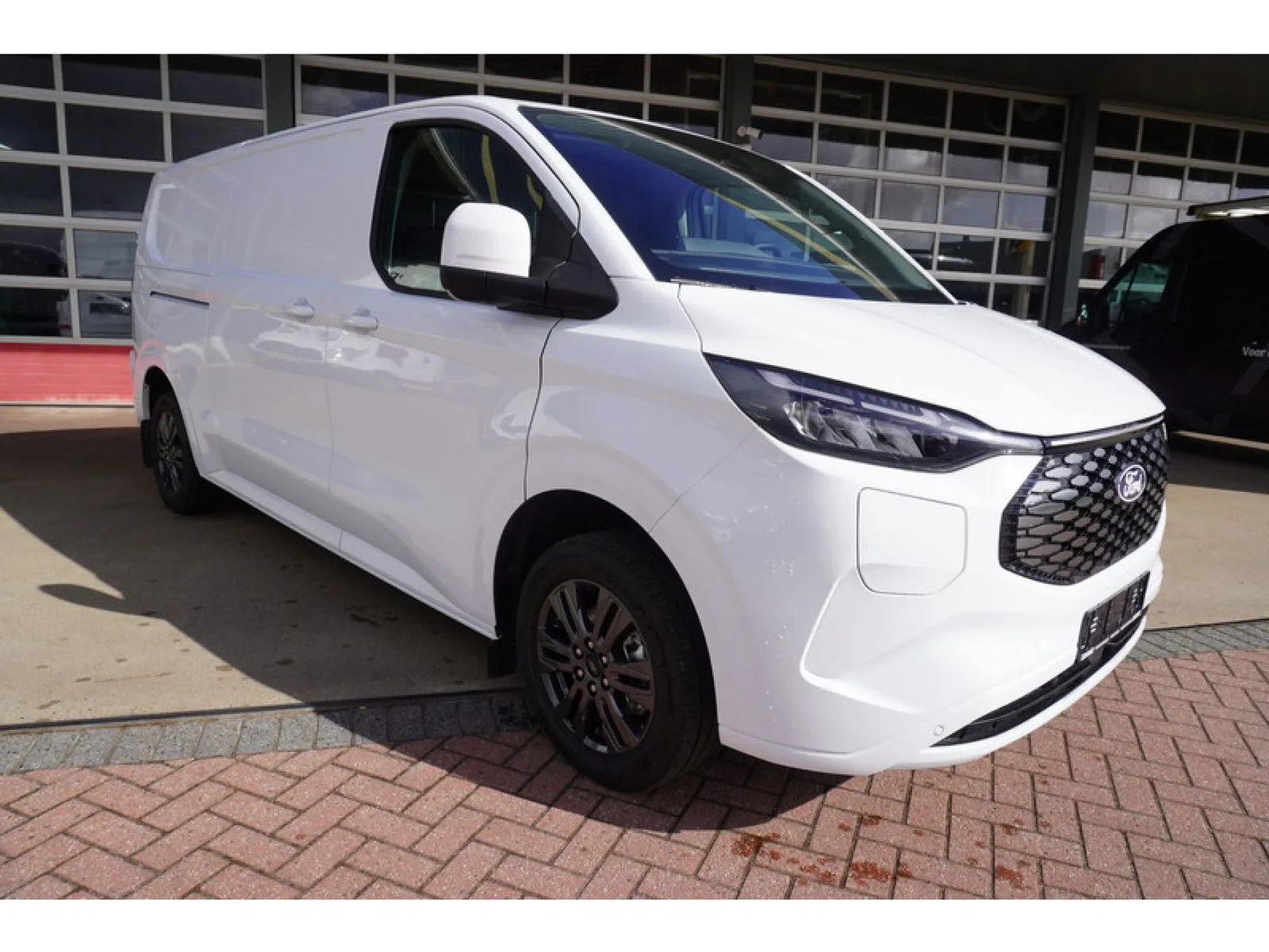 Ford E-Transit Custom (2026) — foto 1