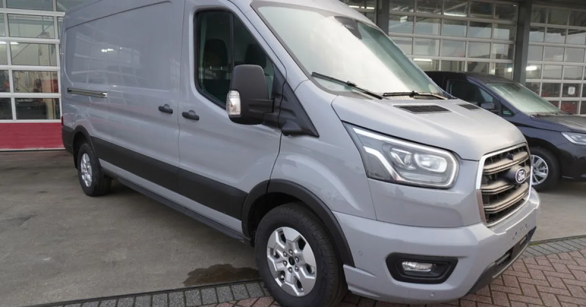 Ford Transit (2024) — foto 1