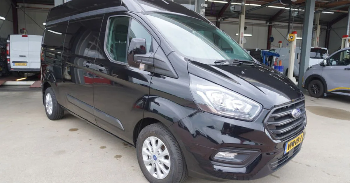 Ford Transit Custom (2022) — foto 1