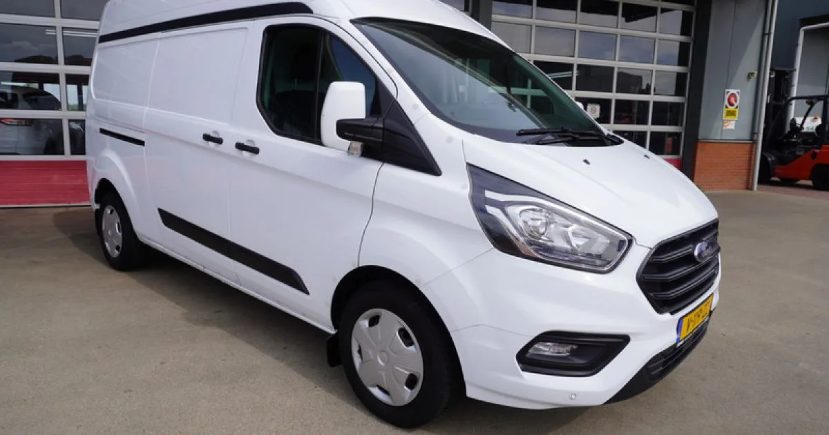 Ford Transit Custom (2019) — foto 1