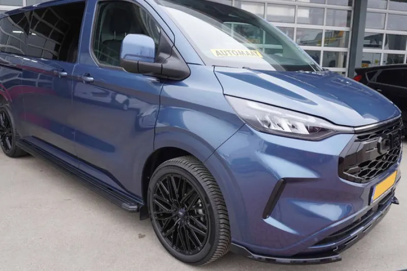 Ford Transit Custom (2024)