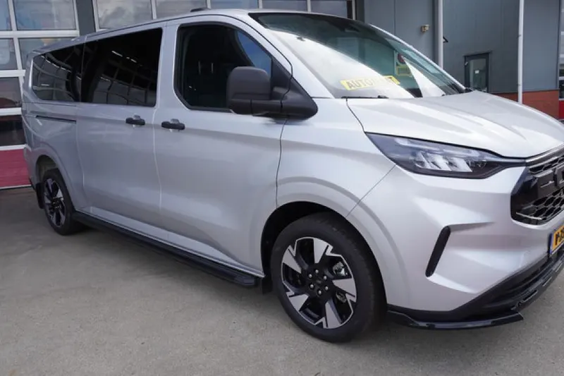 Ford Transit Custom (2024)