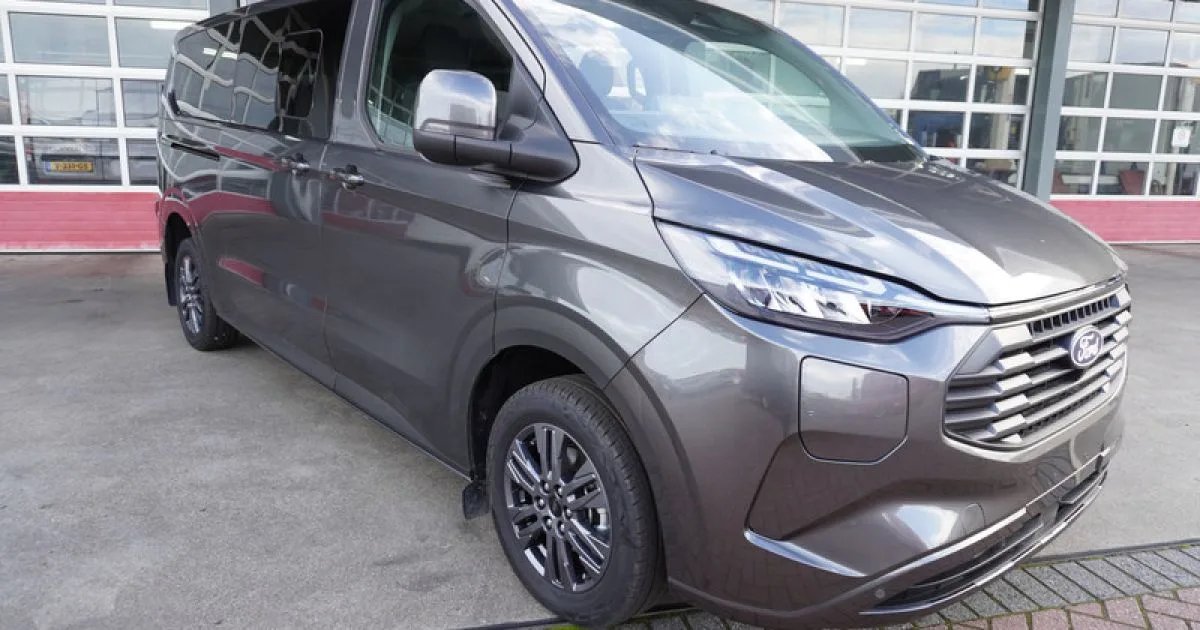 Ford Transit Custom (2026) — foto 1