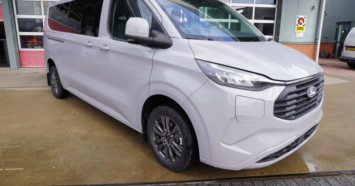 Ford Transit Custom (2026) — foto 1