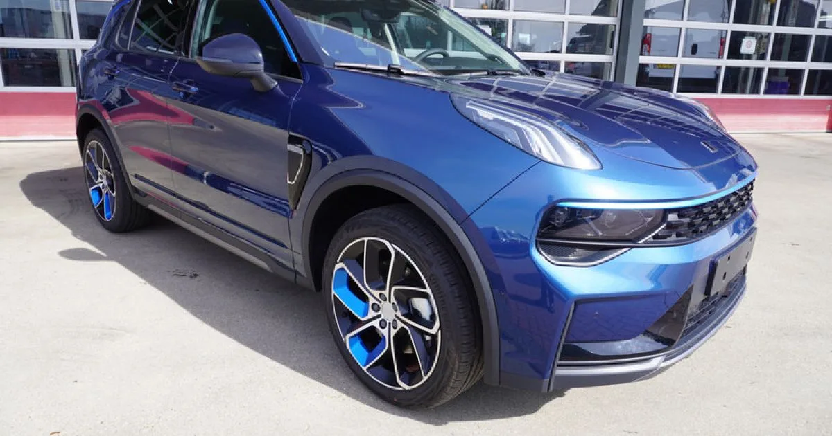 Lynk & Co 01 (2026) — foto 1