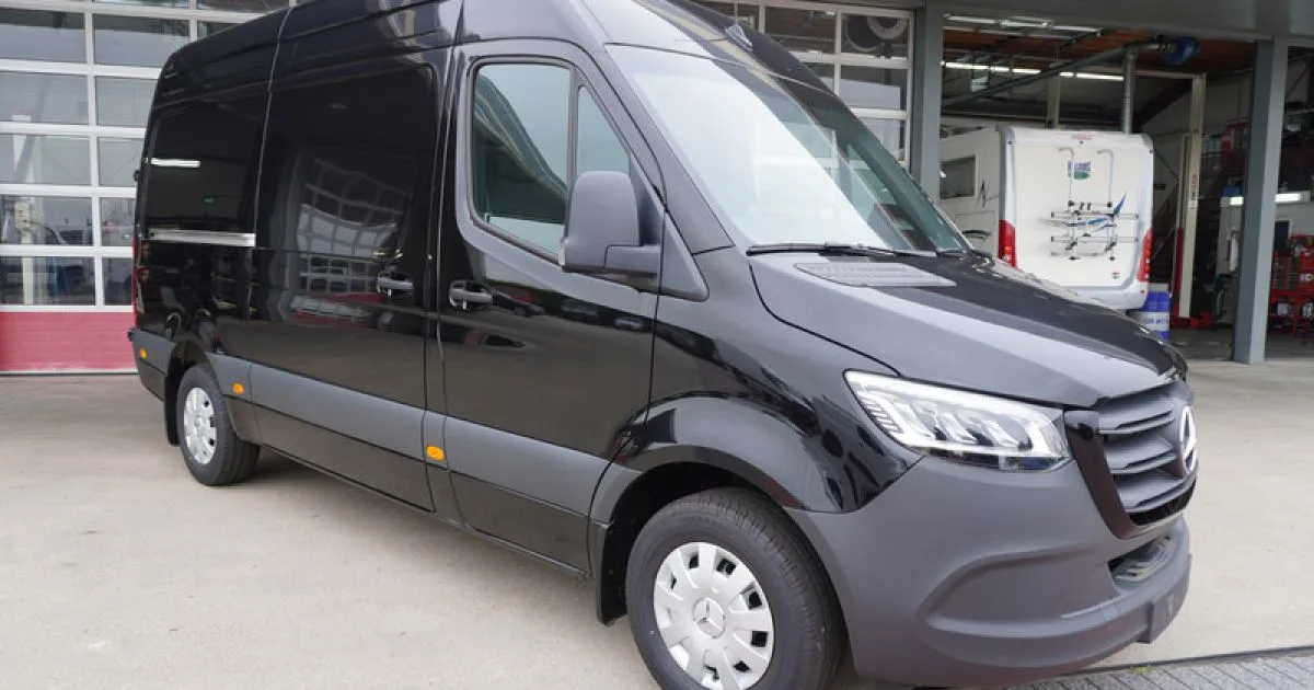 Mercedes-Benz Sprinter (2024) — foto 1