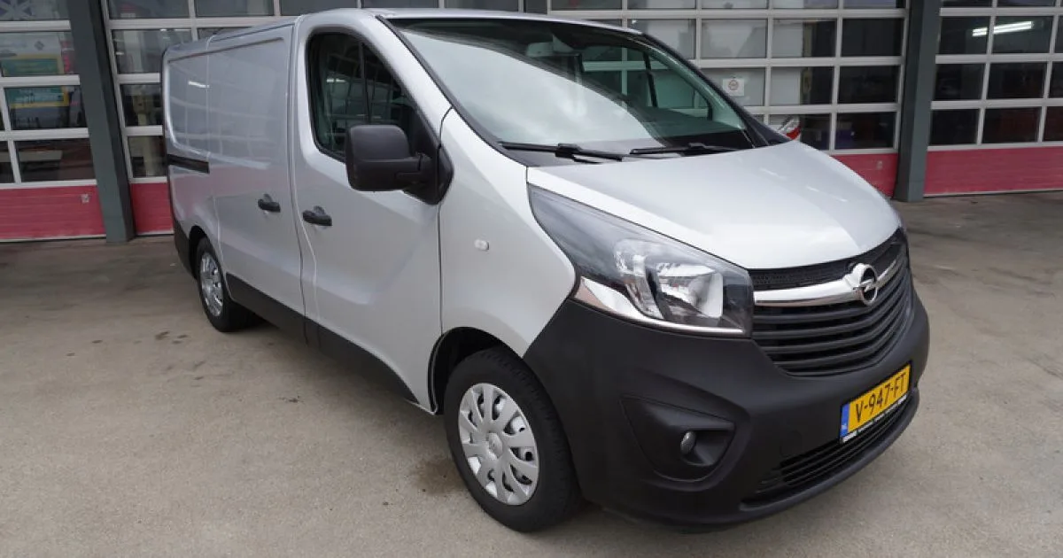 Opel Vivaro (2017) — foto 1