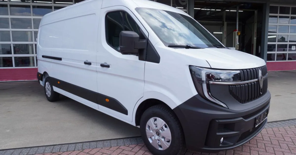 Renault Master (2024) — foto 1