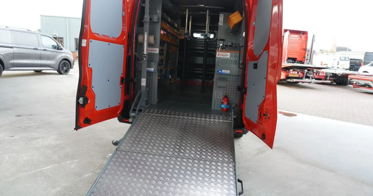 Renault Master (2024) — foto 1