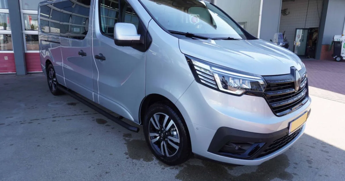 Renault Trafic (2024) — foto 1