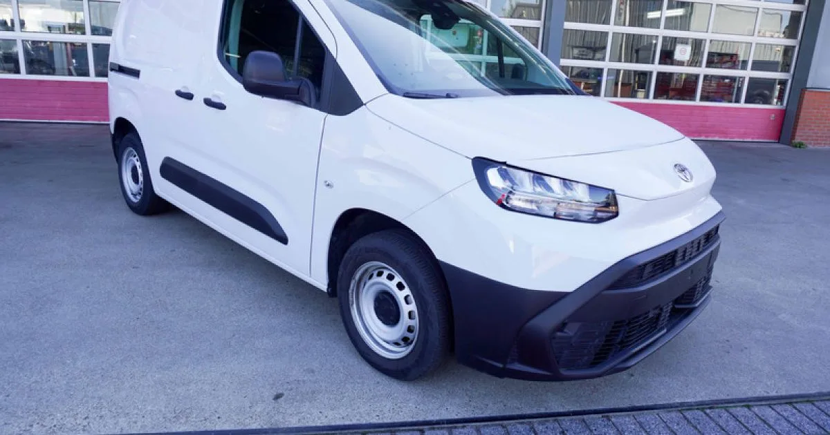 Toyota ProAce City (2024) — foto 1