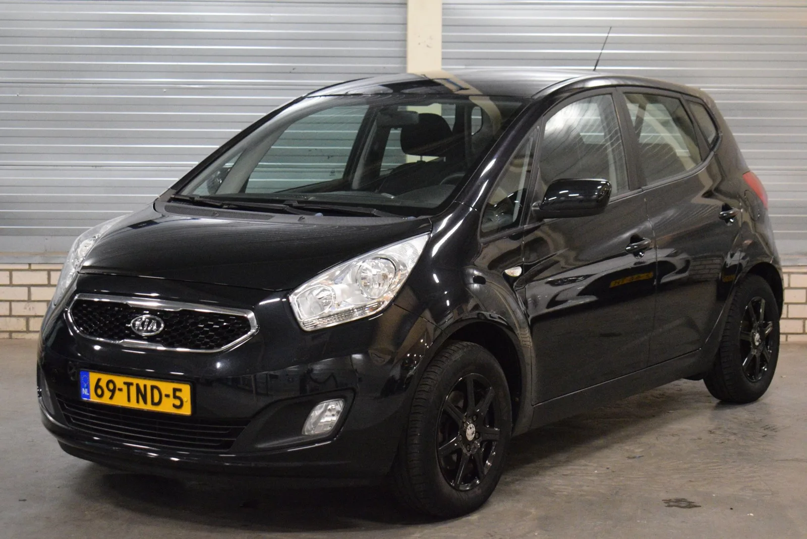 Kia Venga (2012) — foto 1