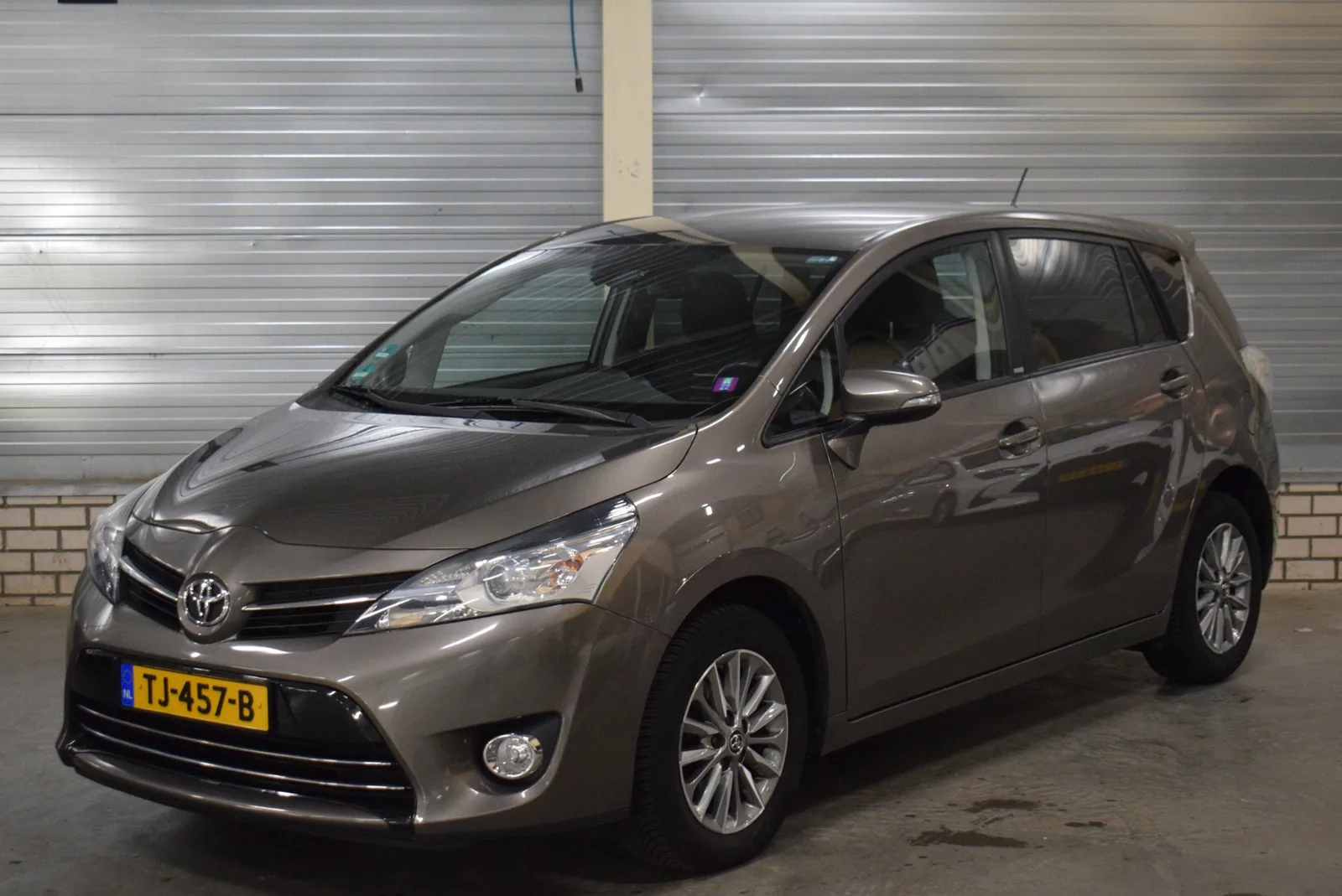 Toyota Verso (2016) — foto 1