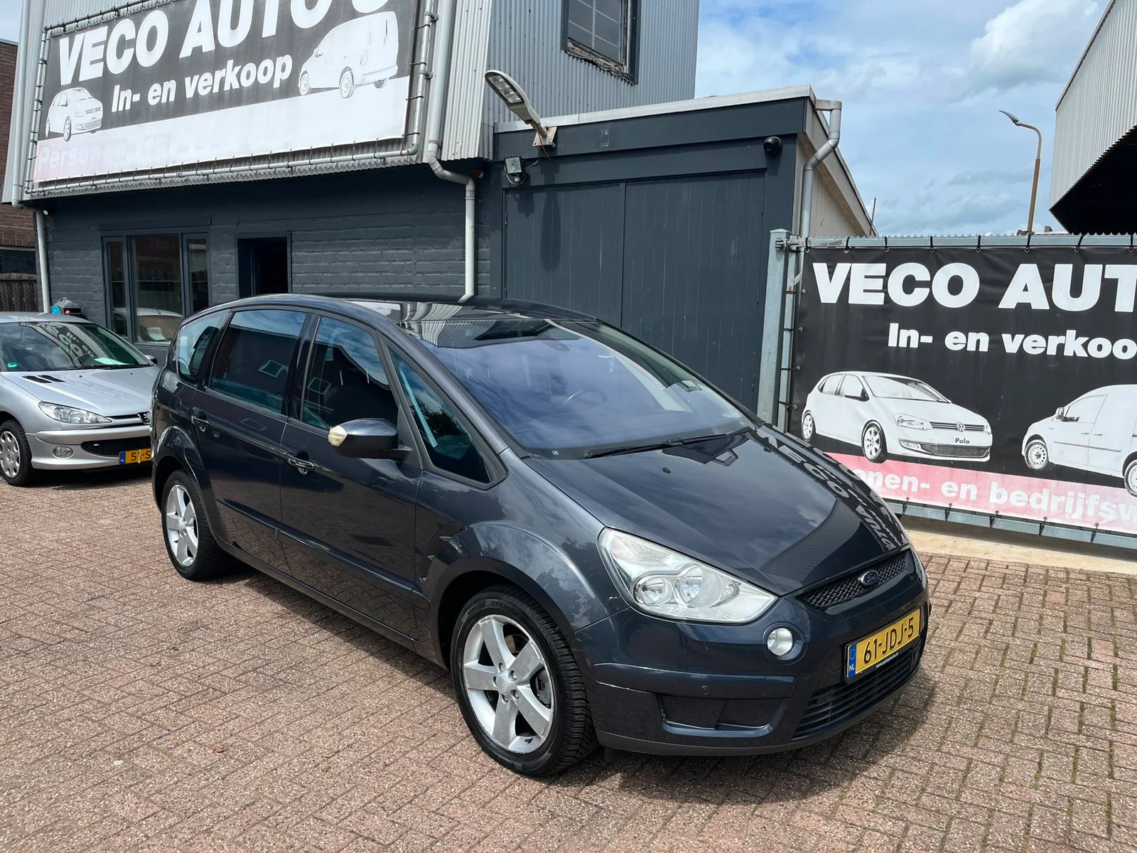 Ford S-Max (2009) — foto 1
