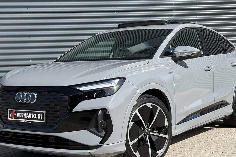 Audi Q4 e-tron (2022)