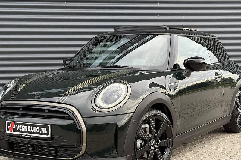 MINI Cooper (2023)